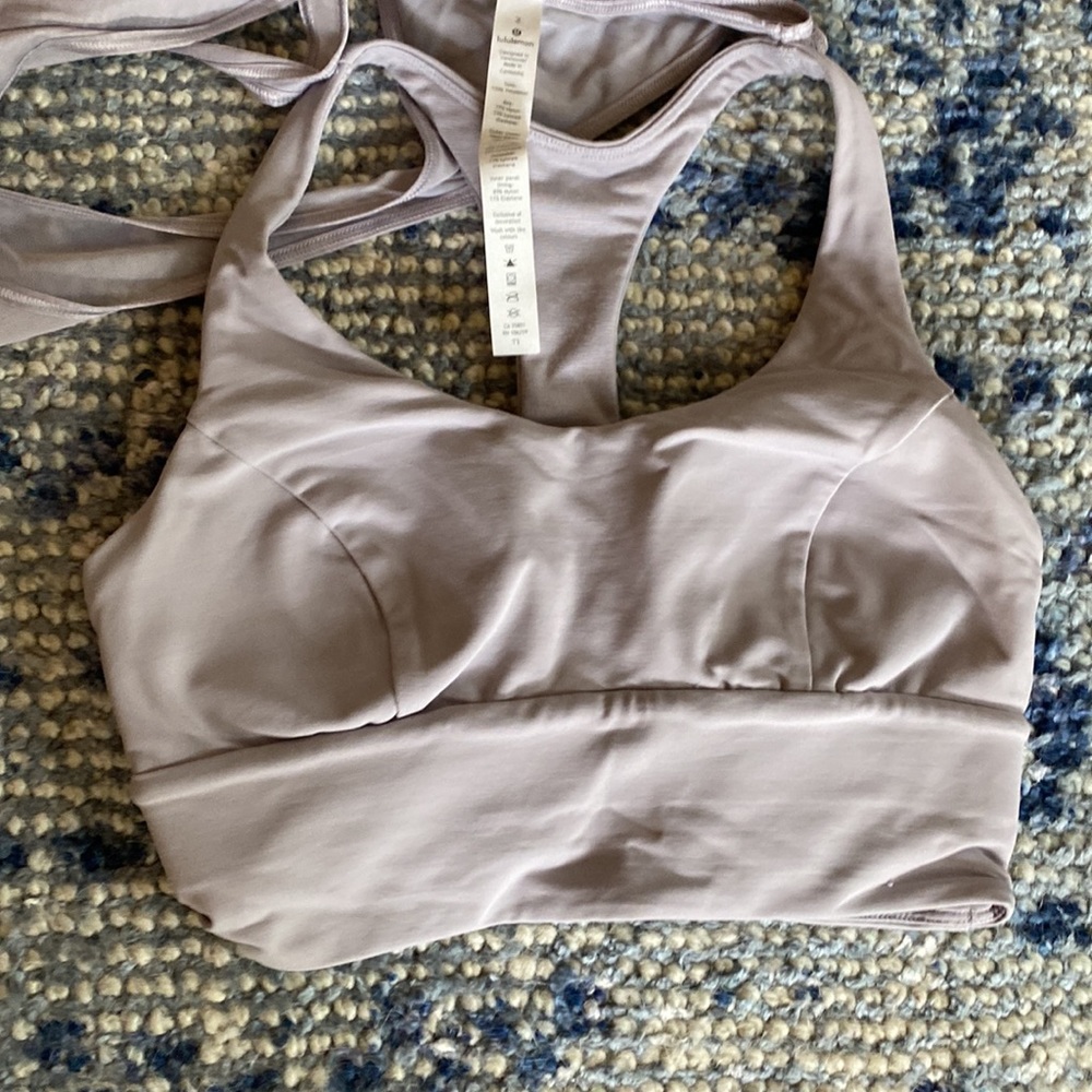 Lululemon Tank with built in bra - Picture 5 of 11